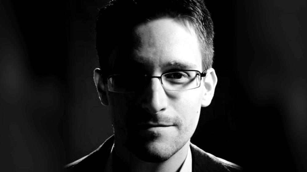 edward-snowden-wallpaper