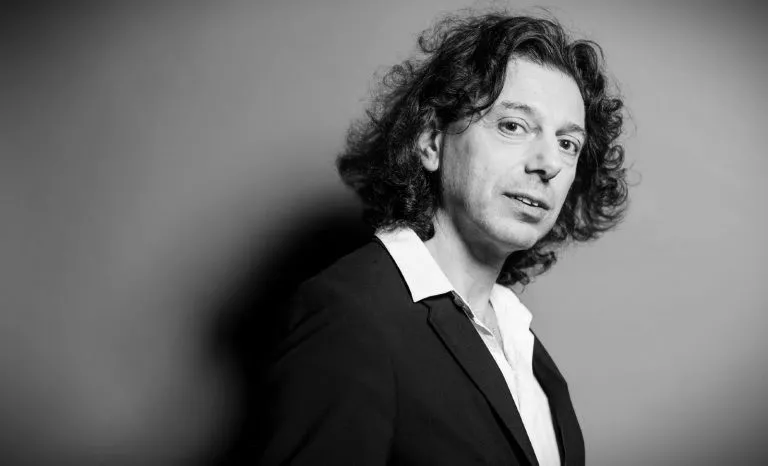 eric-sadin-Surveillance-globale-controle-768x466